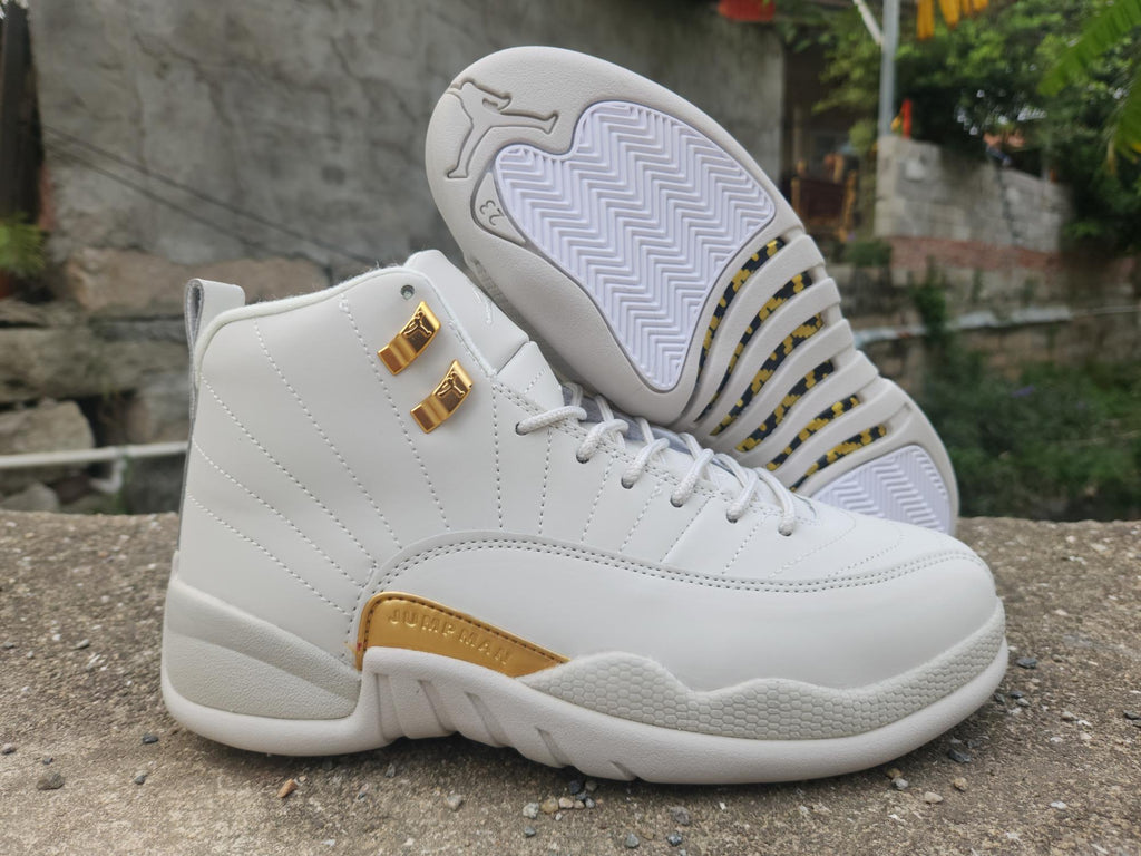 Air Jordan 12 Retro 'Gray/Gold'AIR JORDAN12