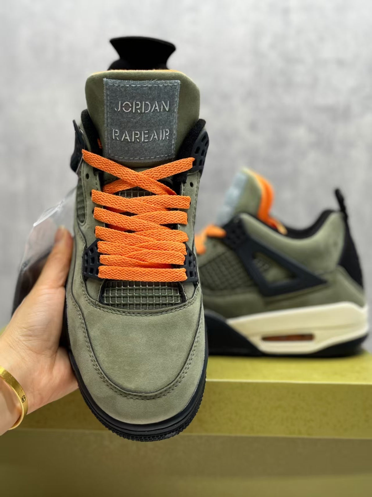 Air Jordan 4 Retro 'Olive Green'
